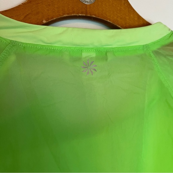 Athleta Lime Green Long Sleeve Plastic Workout Top Size M - Picture 4 of 8